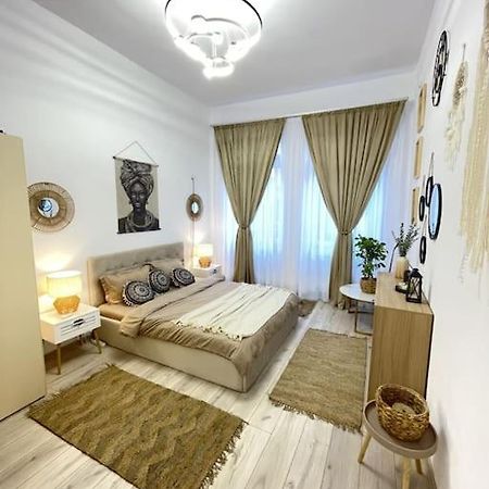 Apartament In Centrul Istoric Oradea Eksteriør bilde